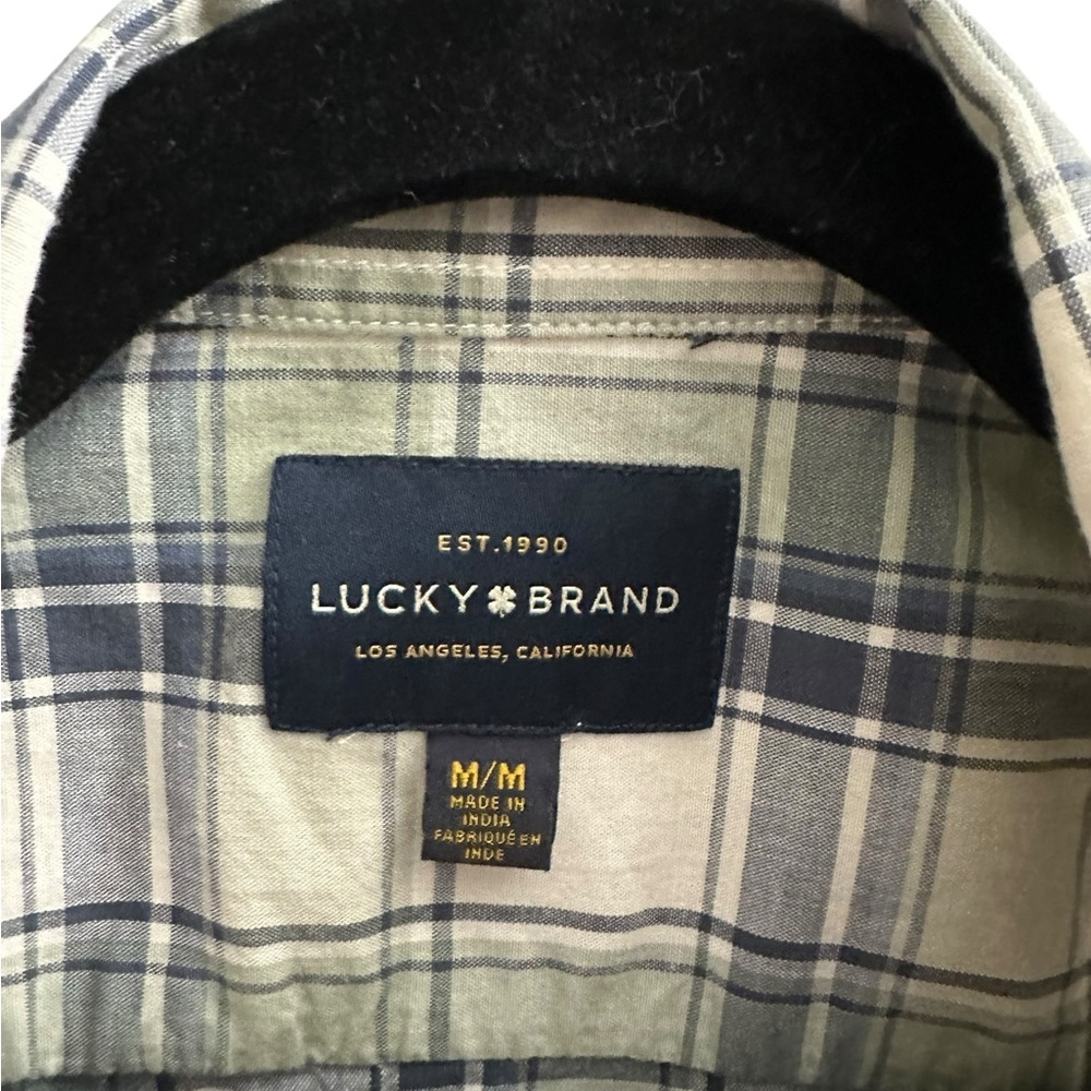 Lucky brand Button down size M - Picture 2 of 2
